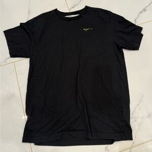 Men’s off-white T-shirt